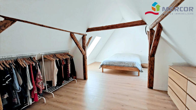 Maison - 191 m² - 6 pièces