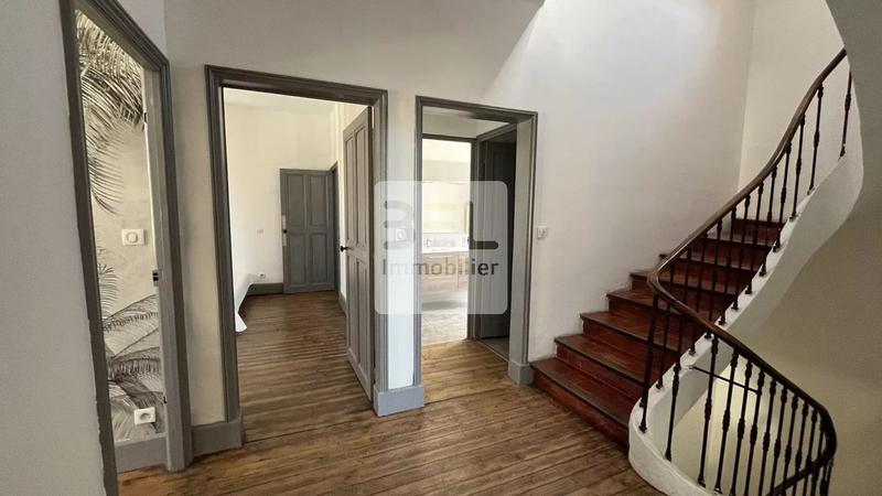 Maison bourgeoise - 181 m² - 8 pièces