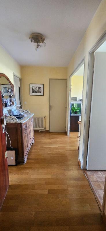 Appartement - 98 m² - 5 pièces
