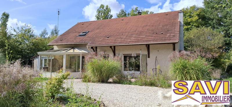 Maison - 217 m² - 8 pièces