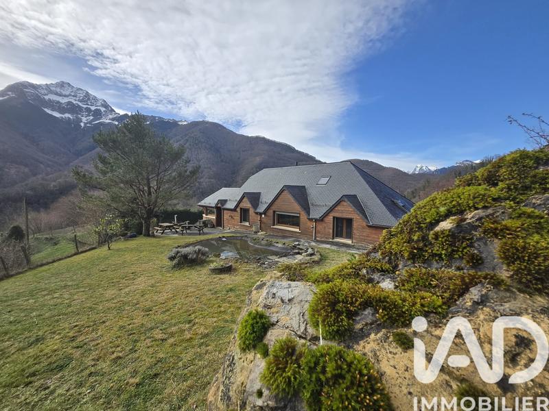 Maison - 140 m² - 4 pièces