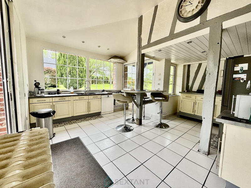 Maison - 206 m² - 7 pièces