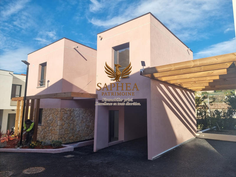 Maison - 93 m² - 4 pièces