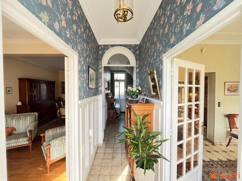 Maison - 159 m² - 8 pièces