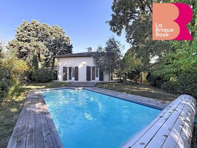 Maison - 180 m² - 8 pièces