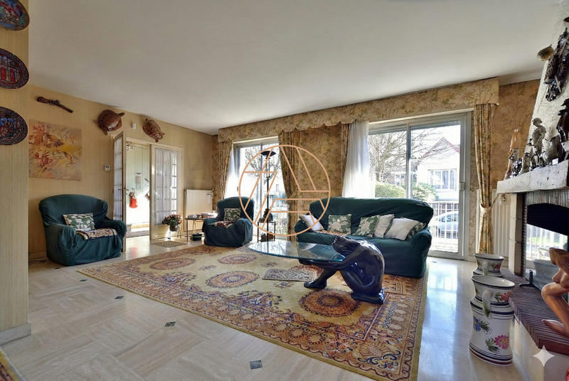 Maison - 160 m² - 7 pièces