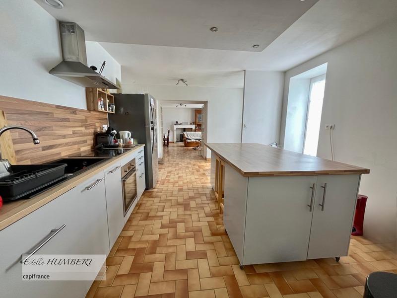 Maison - 145 m² - 5 pièces