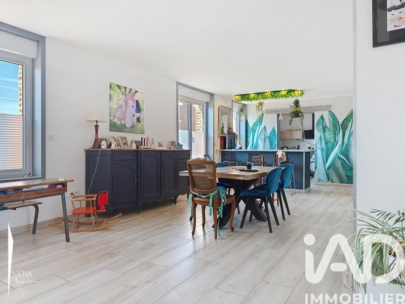 Maison - 214 m² - 10 pièces