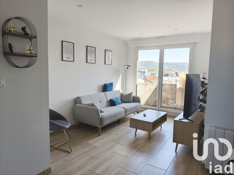 Appartement - 80 m² - 4 pièces