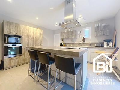 Maison - 145 m² - 6 pièces