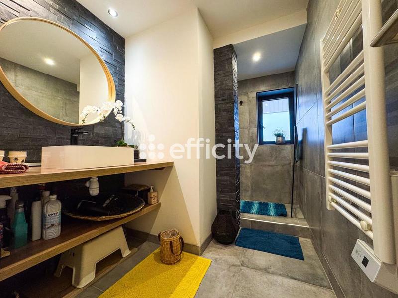 Appartement - 75 m² - 3 pièces