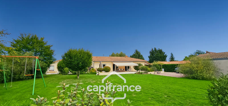 Maison - 202 m² - 7 pièces