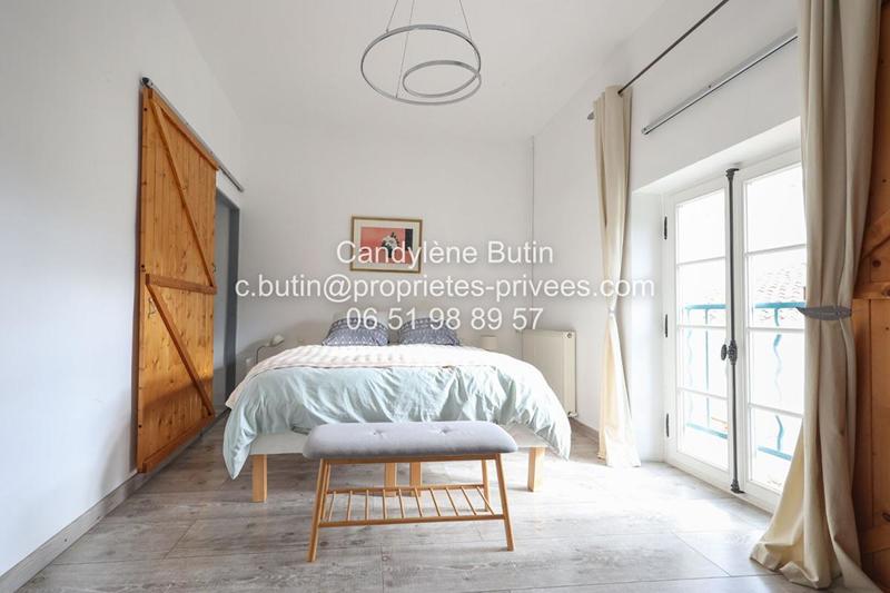 Maison - 320 m² - 12 pièces