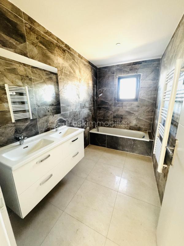 Villa - 130 m² - 4 pièces