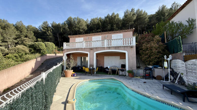 Maison - 154 m² - 7 pièces