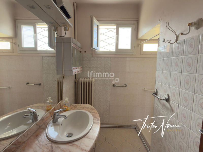 Maison - 95 m² - 5 pièces