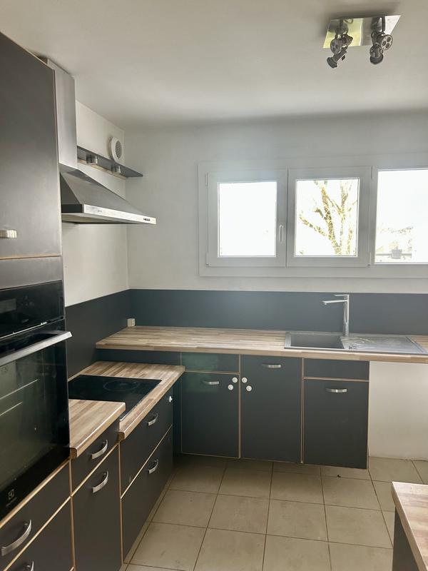 Appartement - 75 m² - 3 pièces