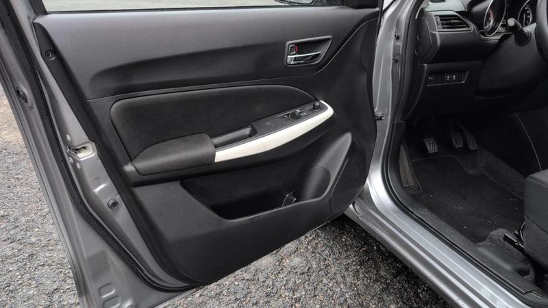 Suzuki Swift IV 1.2 Dualjet 90 Privilege