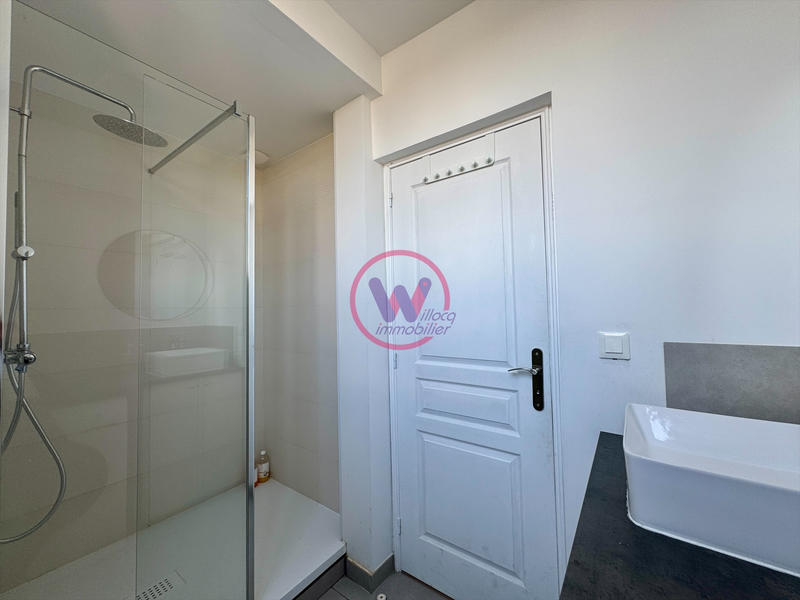 Appartement - 90 m² - 4 pièces