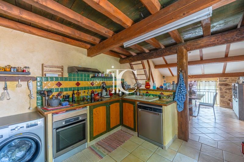 Maison de village - 98 m² - 3 pièces