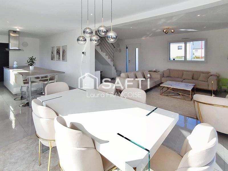 Maison - 150 m² - 6 pièces