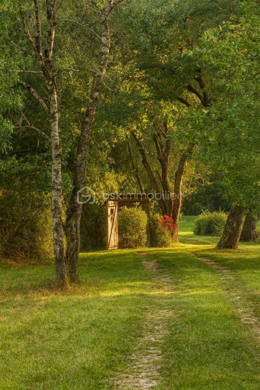 Terrain de loisirs - 10 885 m²