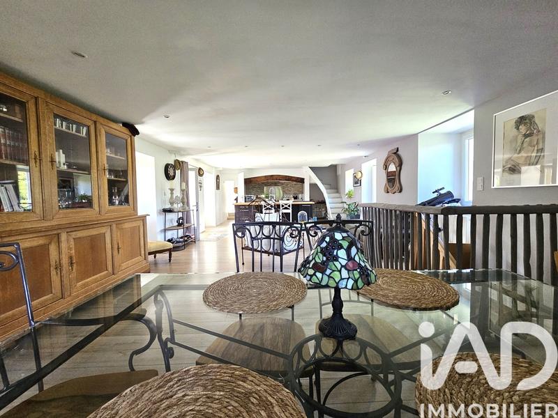 Maison - 140 m² - 6 pièces