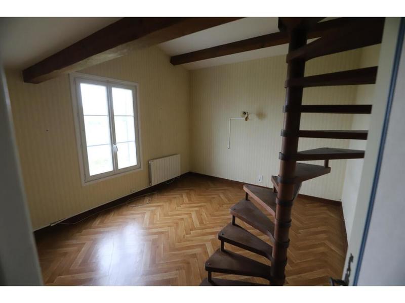 Maison - 159 m² - 9 pièces