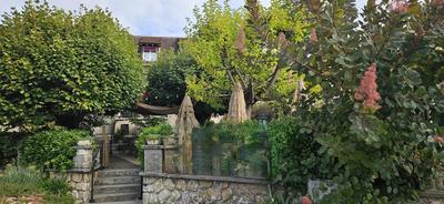 Local commercial - 126 m² - 4 pièces