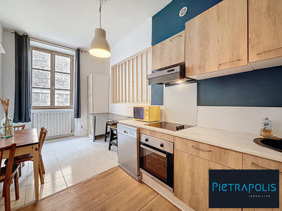 Appartement - 94 m² - 4 pièces