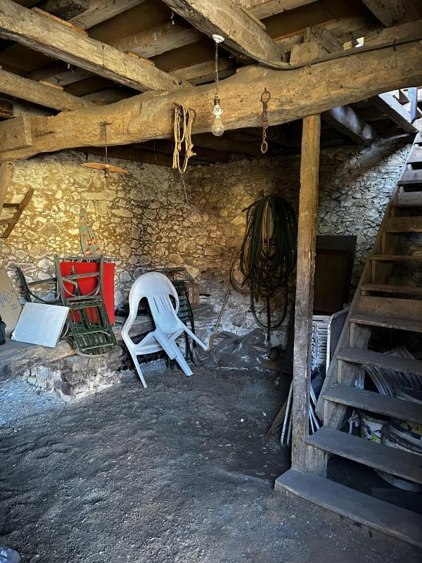 Maison - 200 m² - 3 pièces