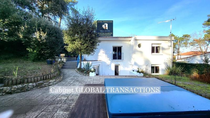 Maison - 138 m² - 6 pièces