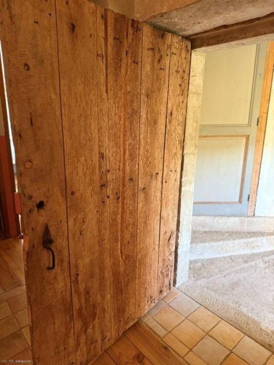 Maison - 258 m² - 9 pièces