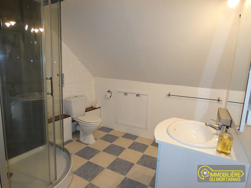 Maison - 330 m² - 7 pièces