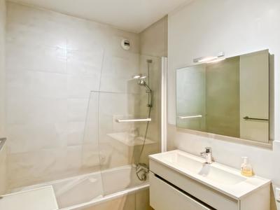 Appartement - 75 m² - 3 pièces