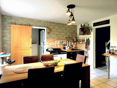 Maison - 197 m² - 7 pièces