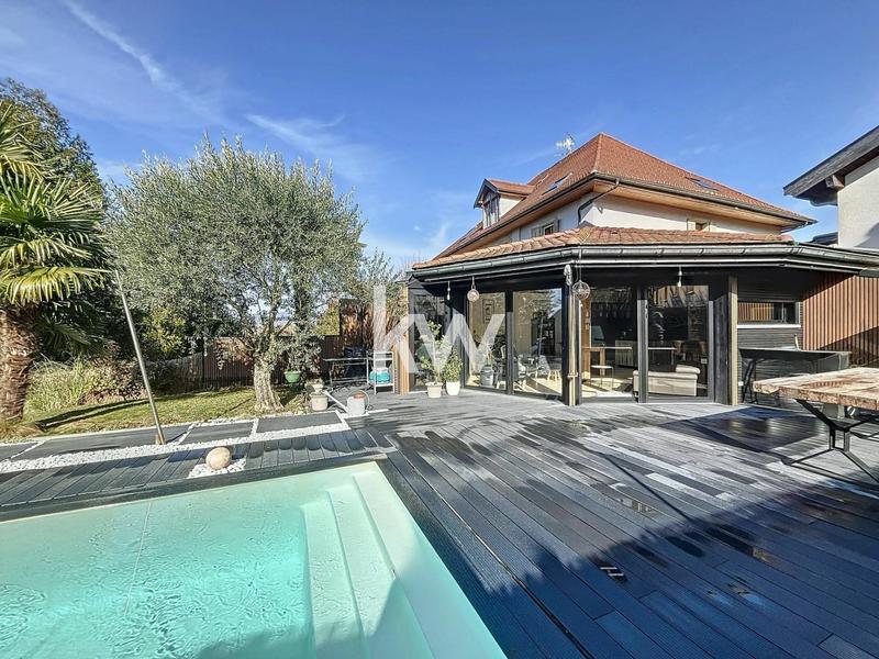 Appartement - 107 m² - 4 pièces