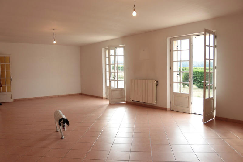 Maison - 234 m² - 8 pièces