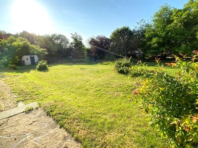 Terrain constructible - 875 m²