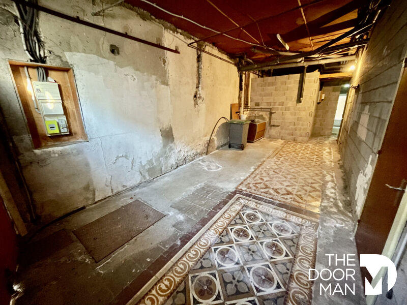 Immeuble - 230 m² - 14 pièces