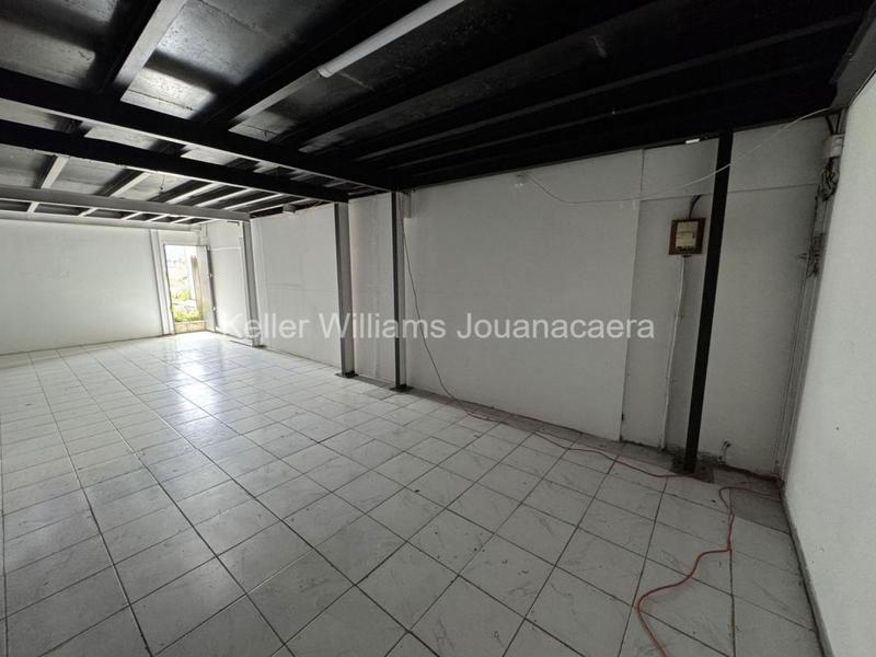 Local commercial - 202 m²