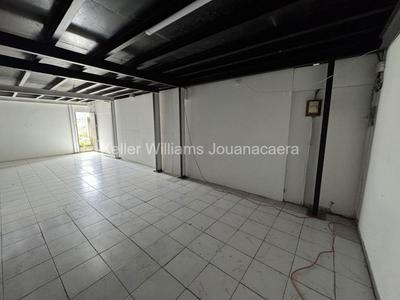 Local commercial - 202 m²