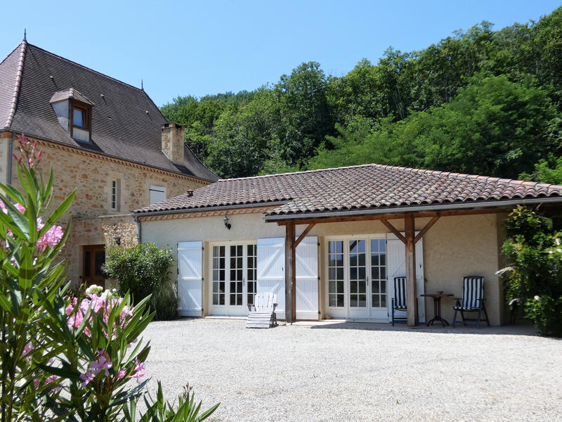 Maison - 420 m² - 10 pièces