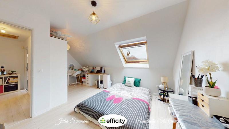 Maison - 184 m² - 8 pièces