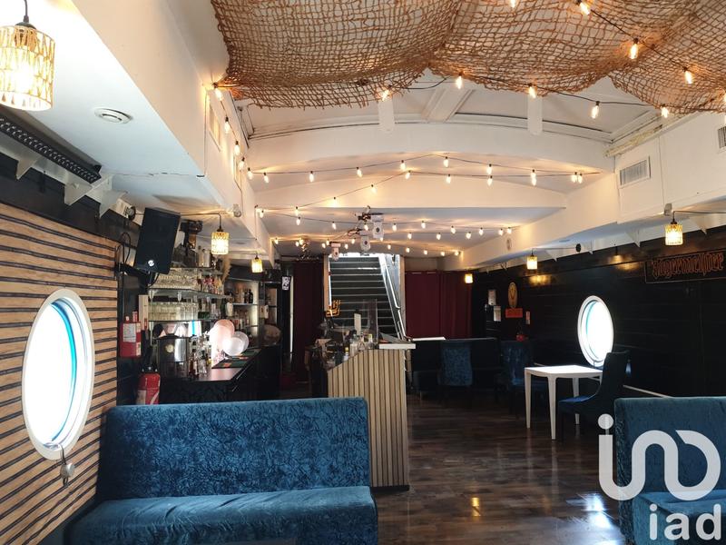 Maison - 200 m² - 3 pièces