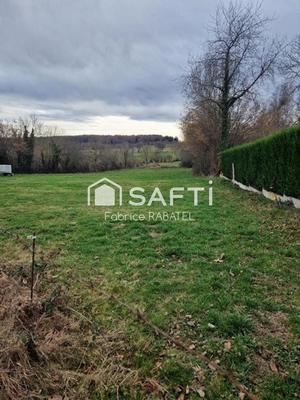 Terrain - 30 085 m²
