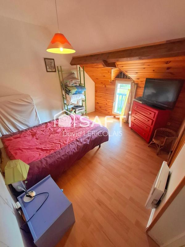 Maison - 74 m² - 9 pièces