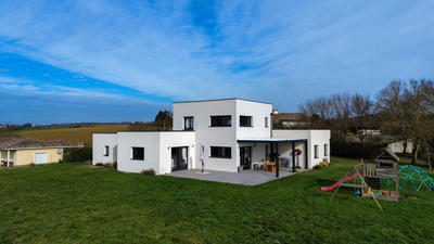 Maison - 175 m² - 6 pièces