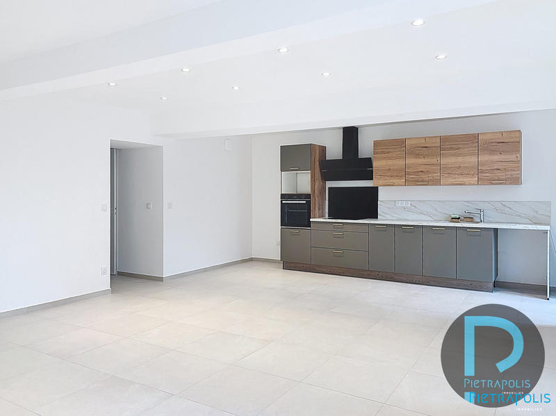 Duplex - 104 m² - 5 pièces