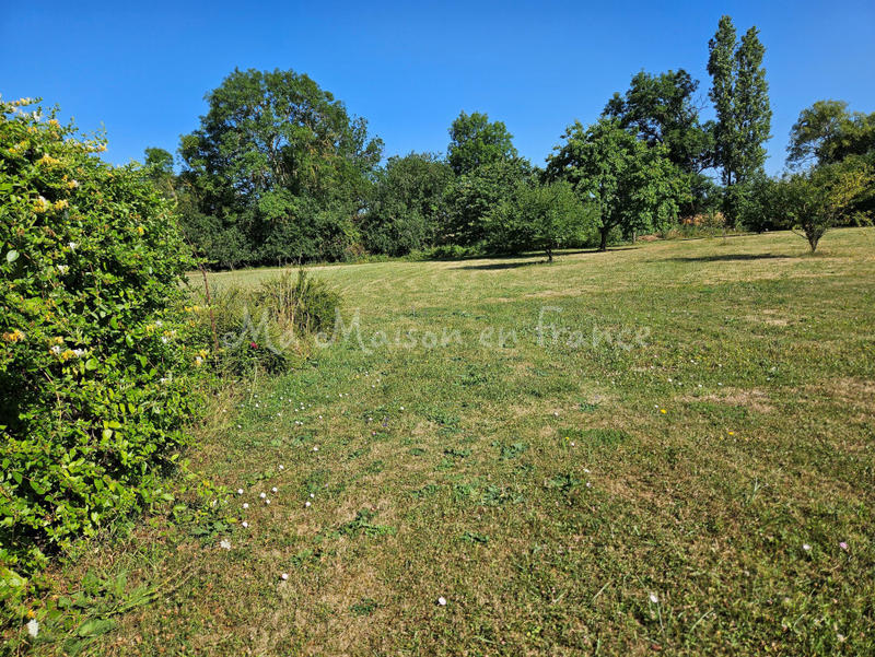 Maison - 318 m² - 8 pièces